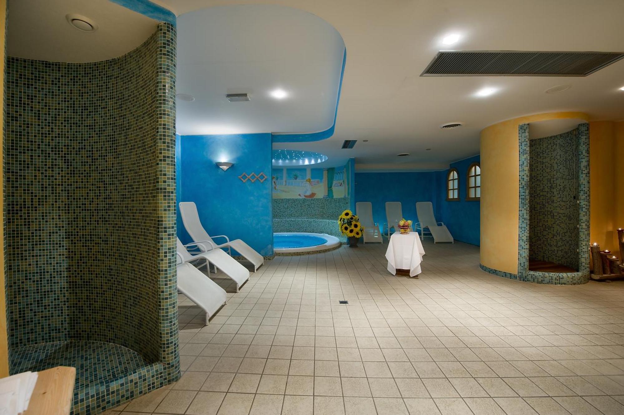 Boscone Suite Hotel Madesimo Esterno foto