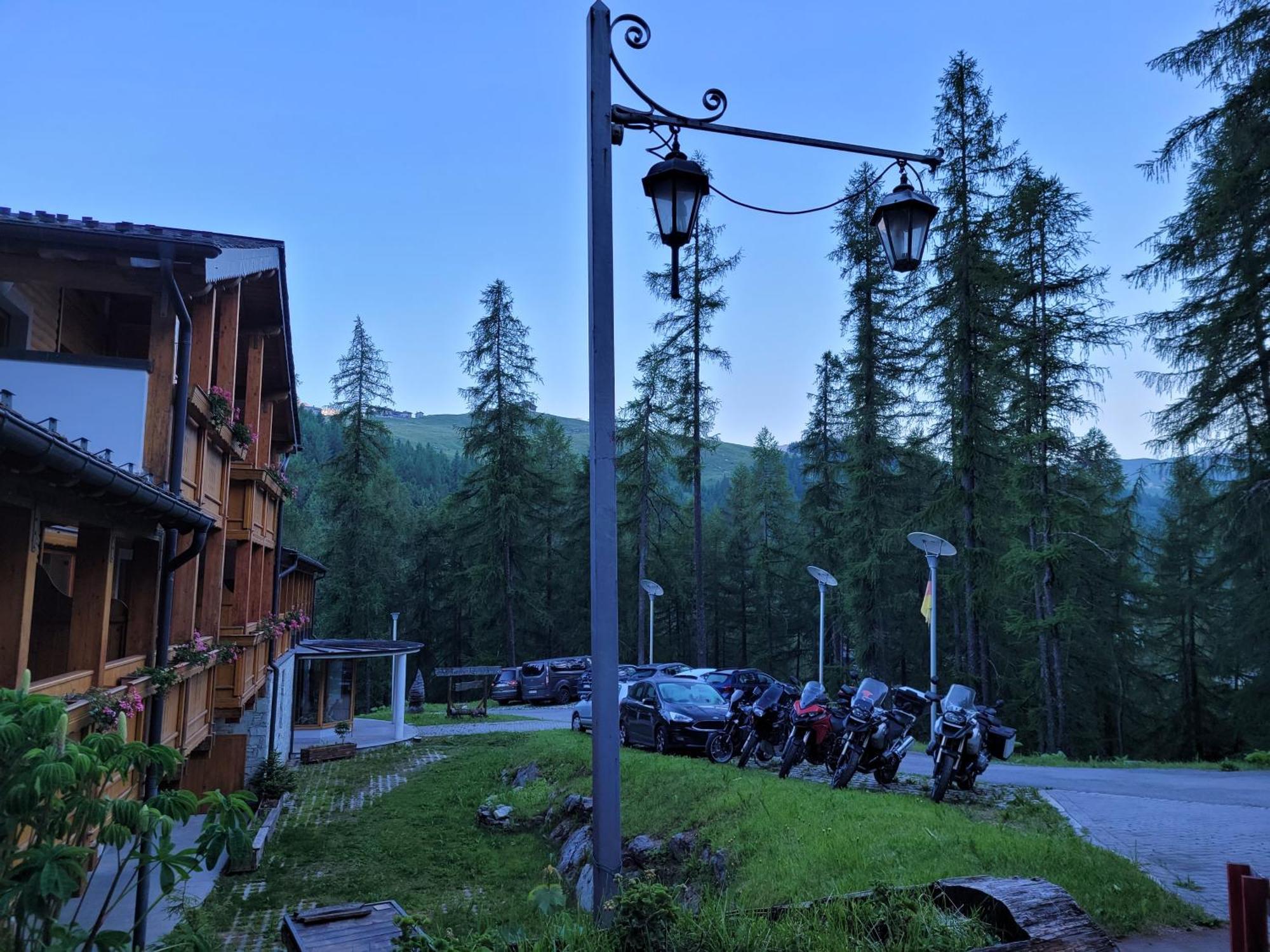 Boscone Suite Hotel Madesimo Esterno foto