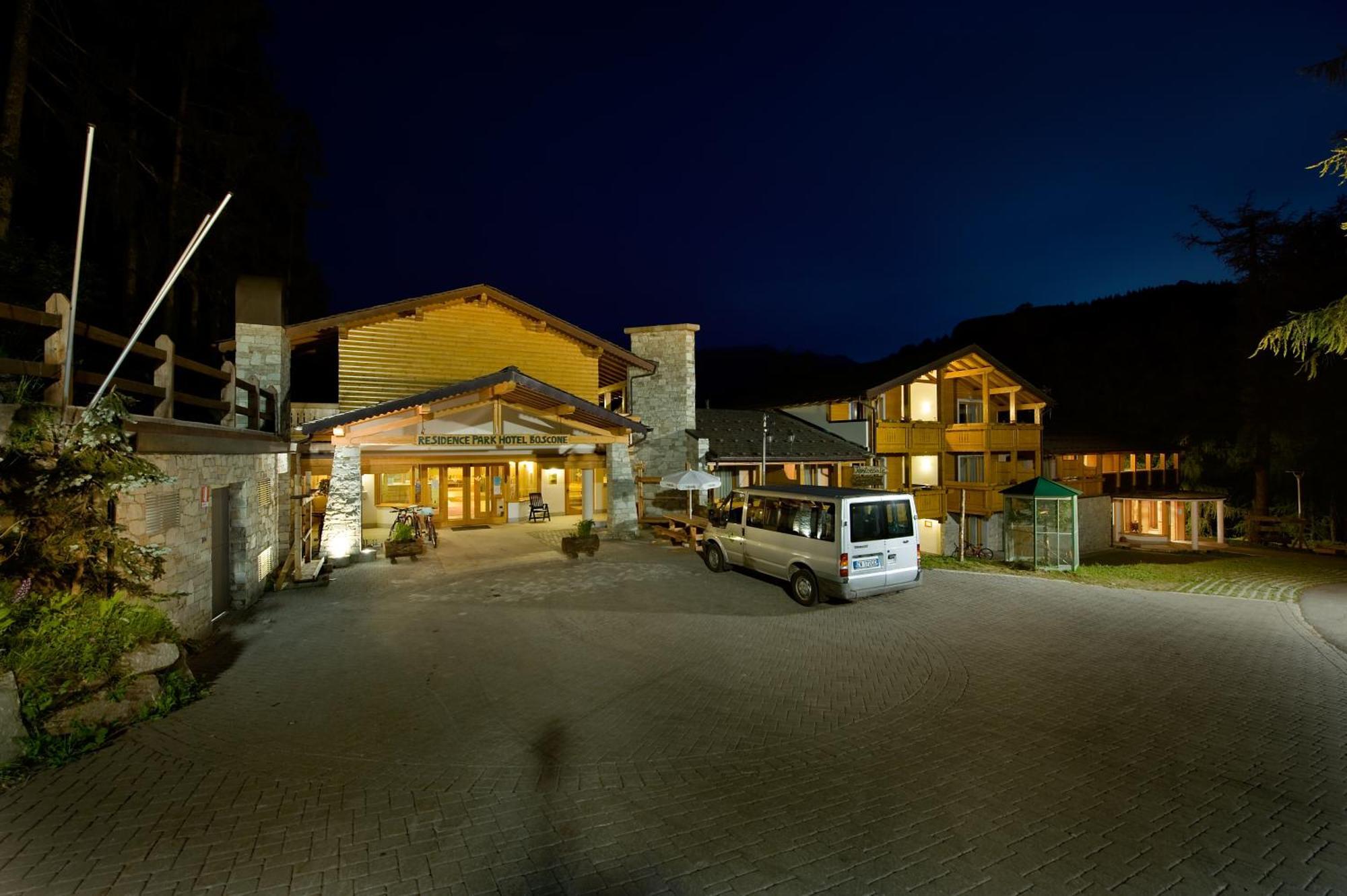 Boscone Suite Hotel Madesimo Esterno foto