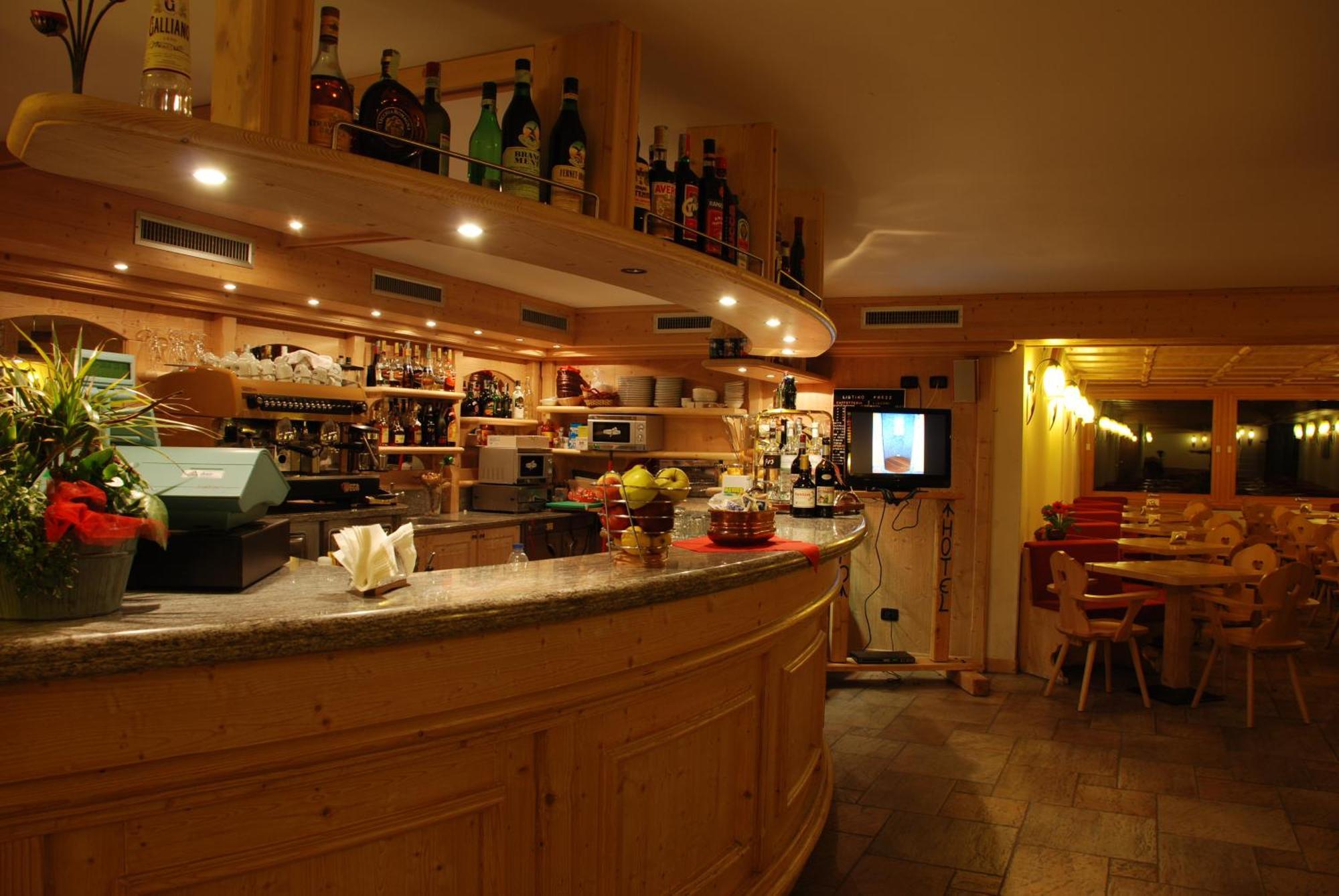 Boscone Suite Hotel Madesimo Esterno foto