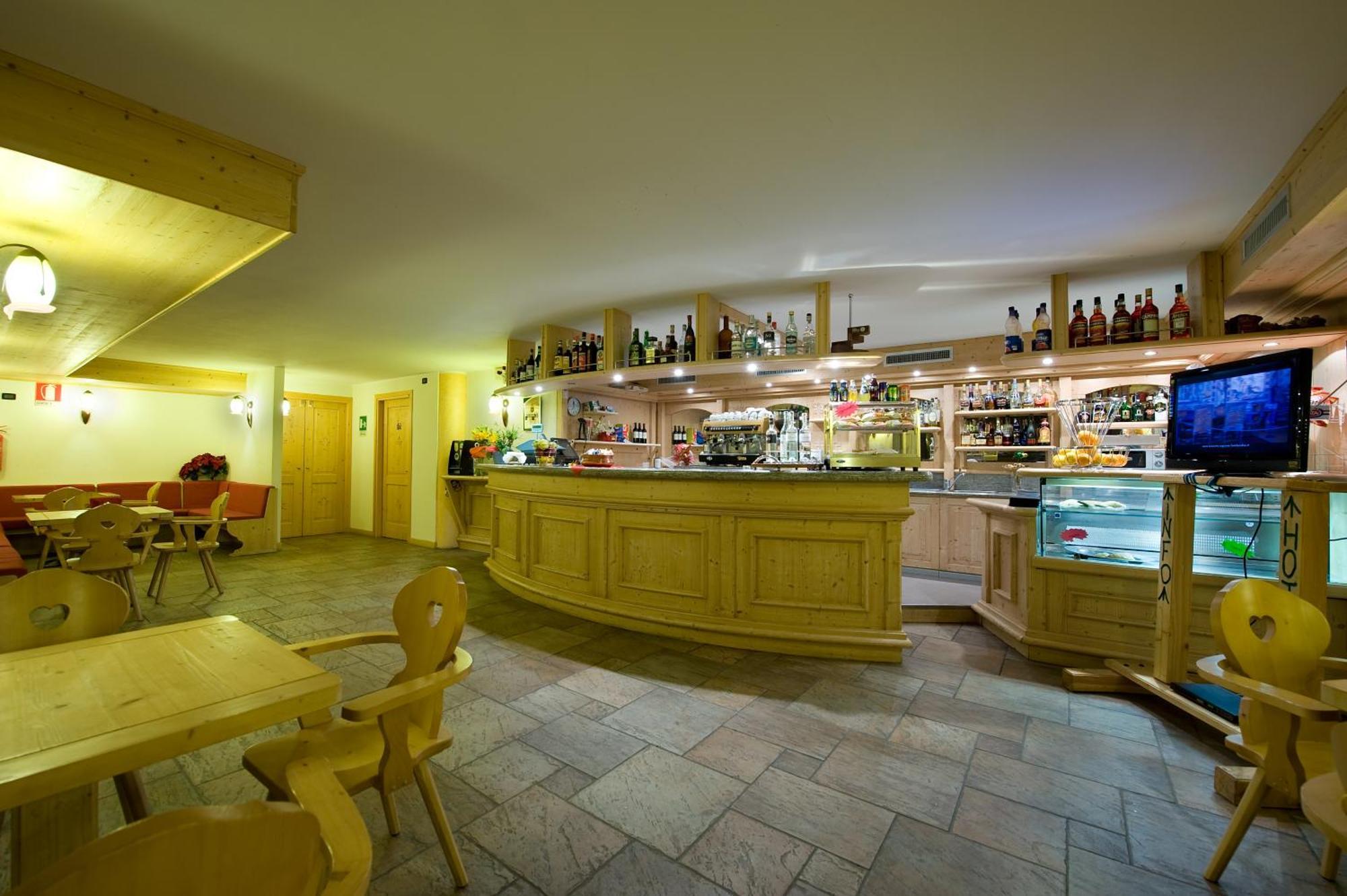 Boscone Suite Hotel Madesimo Esterno foto