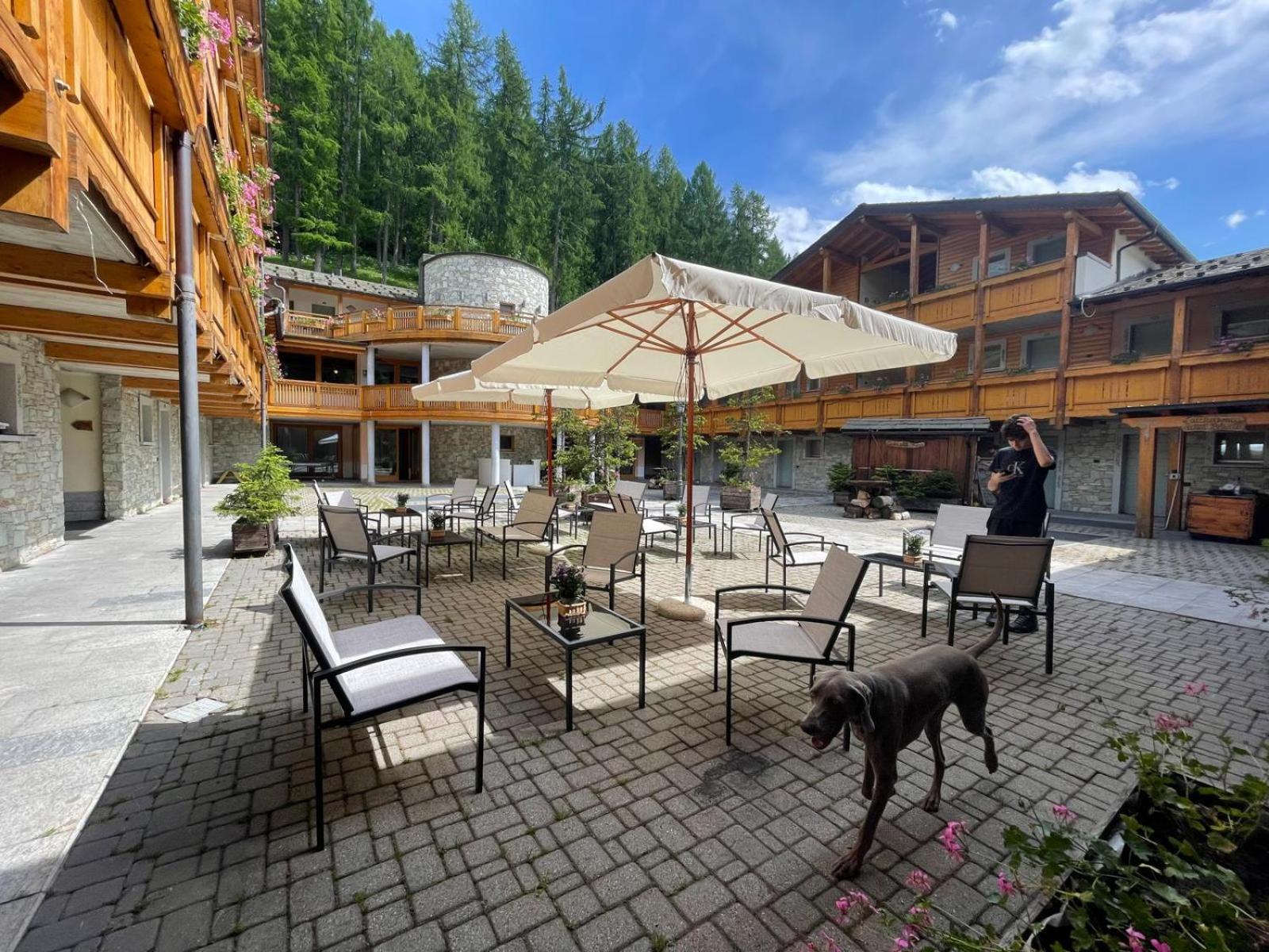 Boscone Suite Hotel Madesimo Esterno foto