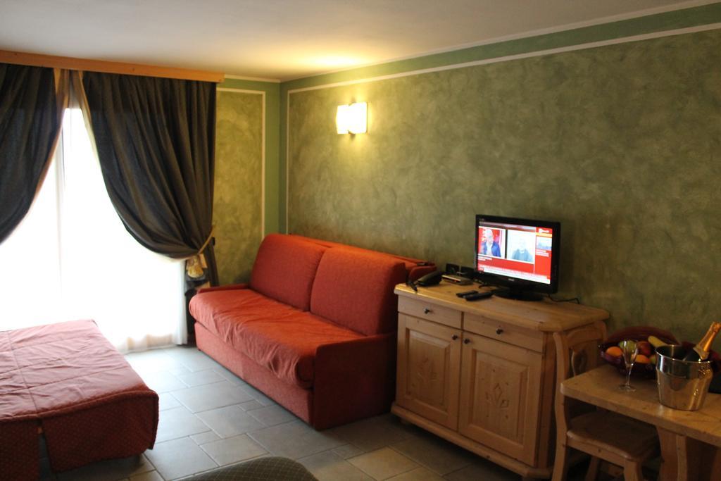 Boscone Suite Hotel Madesimo Esterno foto