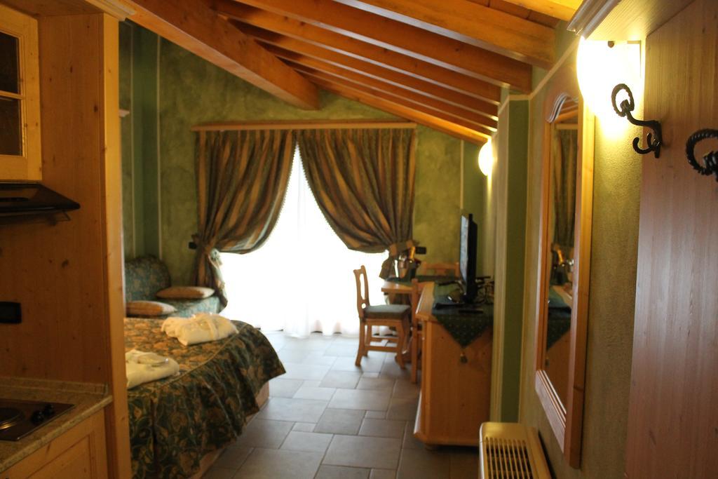 Boscone Suite Hotel Madesimo Esterno foto