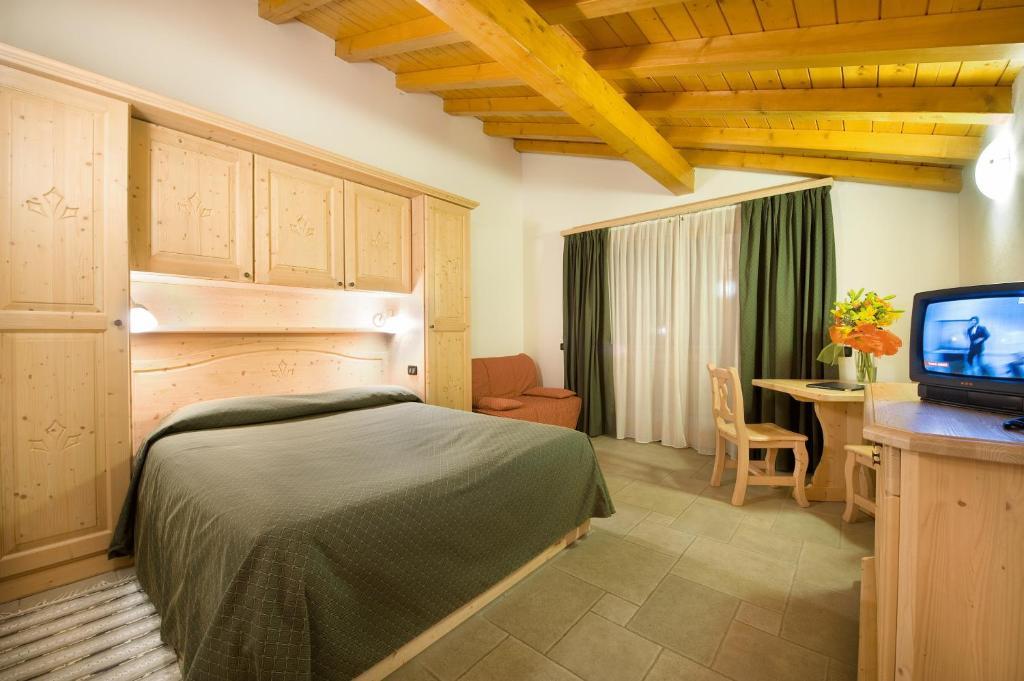 Boscone Suite Hotel Madesimo Camera foto